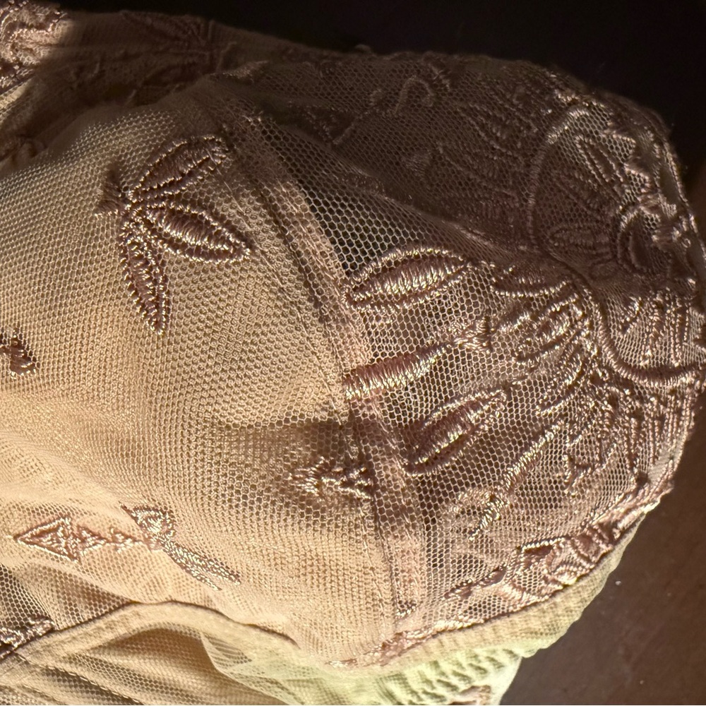 Chantelle Lace Bra in Brown - Picture 6 of 9